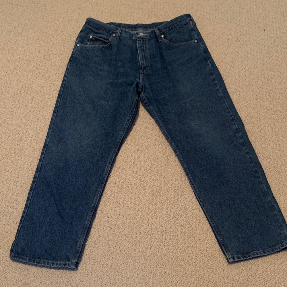 Wrangler Men's Deep Blue Relaxed Jeans 36L x 29L Like New